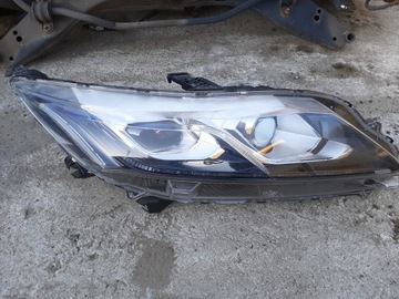 MITSUBISHI ECLIPSE CROSS LAMPA PRAWA