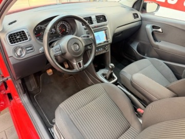 Volkswagen Polo V 2013 Volkswagen Polo R-Line 1.2 TSI Highline 2013 3D VAT Marza 1.2 Benzyna 90KM, zdjęcie 29