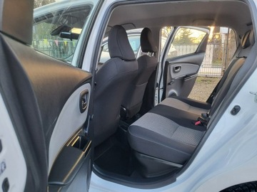 Toyota Yaris III Hatchback 5d Facelifting Hybrid 100KM 2016 Toyota Yaris 1.5 Hybrid 100% Org Przebieg 132 Tyś, zdjęcie 15