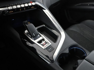 Peugeot 3008 II Crossover 1.5 BlueHDI 130KM 2020 Peugeot 3008 1.5 HDi Automat Allure Nawigacja, zdjęcie 30