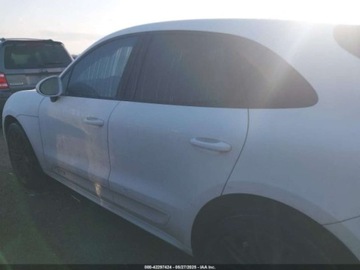 Porsche Macan SUV 3.0 V6 360KM 2018 Porsche Macan GTS 2018 3.0l 3.0 Benzyna 360KM, zdjęcie 2