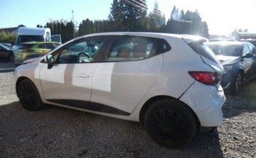 Renault Clio IV Hatchback 5d ENERGY dCi 90KM 2015 Renault Clio 2015r, 1.5DCI, Uszkodzony tyl i delikatnie przod. Jezdzi, zdjęcie 18