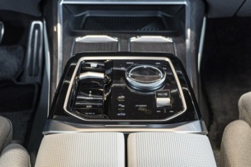 BMW Seria 7 G70 Sedan 3.0 40d 299KM 2026 BMW 740 xDrive Limuzyna, zdjęcie 17