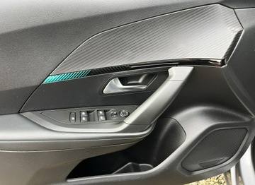 Peugeot 2008 II SUV 1.2 PureTech 130KM 2021 Peugeot 2008 Automat/Manetki /ALLURE/ Salon Pl/, zdjęcie 32