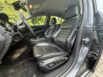Opel Insignia I Sedan 2.0 Turbo ECOTEC 220KM 2009 Opel Insignia 2.0 Turbo 220KM | Skóry | Bi-Ksenon, zdjęcie 14