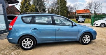 Hyundai i30 I CW Facelifting 1.6 DOHC CVVT 126KM 2010 Hyundai i30 BENZYNA KLIMATYZACJA super okazja polecamy 1.6 Benzyna, zdjęcie 10