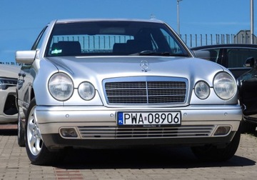 Mercedes Klasa E W210 1998 Mercedes E240 V6 aut Elegance 160000km Skóra Hak Grzane fotele 2xParktronik, zdjęcie 2