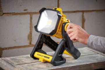 Точечный светодиодный светильник 1850лм Stanley SFMCL030B