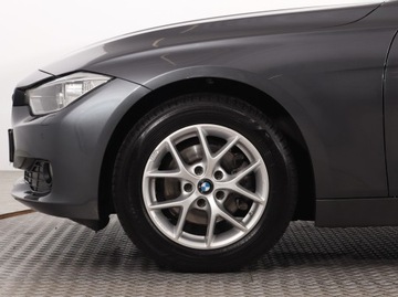 BMW Seria 3 F30-F31-F34 Limuzyna 2.0 318d 143KM 2013 BMW 3 318 d, Navi, Xenon, Bi-Xenon, Klima, zdjęcie 14