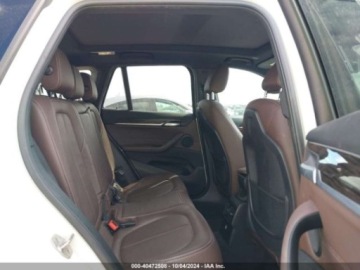 BMW X1 F48 2017 BMW X1 sdrive28i, 2017r., 2.0L 2.0 Benzyna 228KM, zdjęcie 9