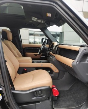 Land Rover Defender IV (L663) 90 3.0D R6 249KM 2024 Land Rover Defender MY25 3.0D I6 250 PS AWD Auto X-Dynamic HSE 110 3.0, zdjęcie 13