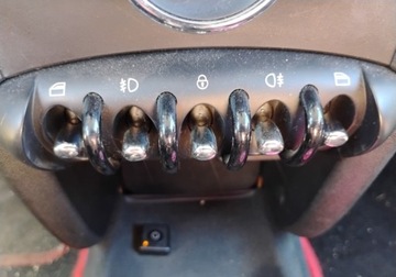 Mini One II 2011 MINI ONE 2011r, 1.6 Benzyna LPG. Lekko uszkodzony lewy bok. Jezdzi 1.6, zdjęcie 13