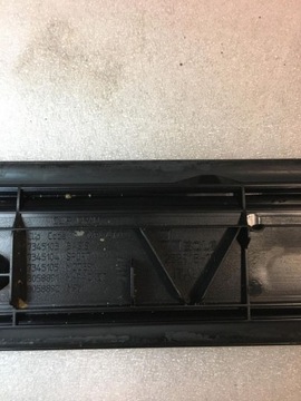 BMW 2 F22 F23 2016 LIŠTA DVEŘE