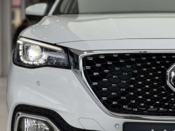 MG 2021 MG EHS Luxury Plug-in Hybrid Panorama Ambiente Kamera 360 CarPlay, zdjęcie 38