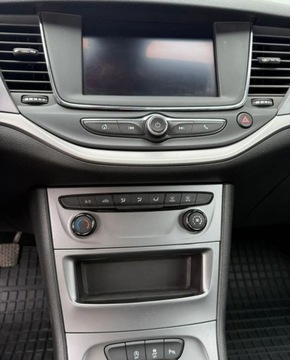 Opel Astra K Hatchback Facelifting 1.2 Turbo 110KM 2019 Opel Astra niski przebieg, serwisowany 1.2 Benzyna 110KM, zdjęcie 14