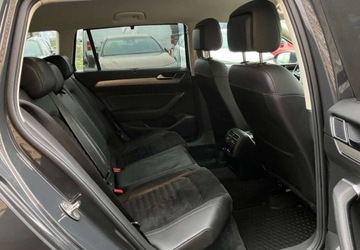 Volkswagen Passat B8 Variant 1.8 TSI BlueMotion Technology 180KM 2015 Volkswagen Passat Variant Volkswagen Passat Variant 1.8 TSI BMT Highline D, zdjęcie 17