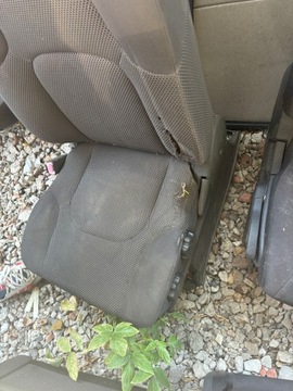 NISSAN NAVARA D40 SEDADLO LEVÝ ŘIDIČE EVROPA