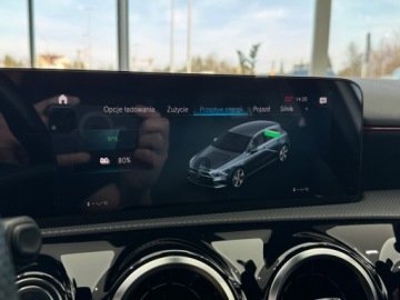 Mercedes Klasa A W177/V177 Hatchback Plug-In 1.3 250e 218KM 2020 Mercedes-Benz A 250 e AMG Line / Plug In / Fotele, zdjęcie 28