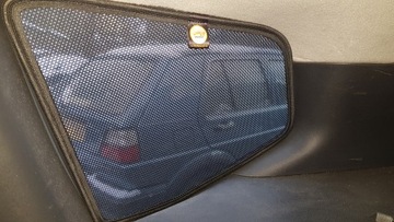 Солнцезащитные шторки, посвященные Dacia Duster I