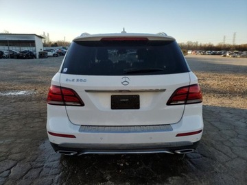 Mercedes GLE W166/C292 2016 Mercedes-Benz GLE MERCEDES-BENZ GLE 350 2016 3.0 Benzyna 258KM, zdjęcie 5