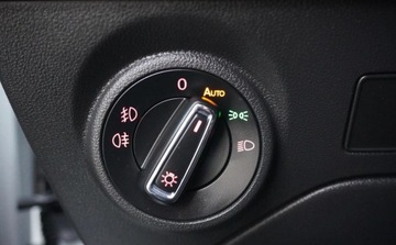 Seat Leon III Hatchback Facelifting 1.5 EcoTSI 130KM 2019 Seat Leon Bezwypadkowy Serwisowany 1-Wlasciciel FR Navi Led Asystenci Piek, zdjęcie 32