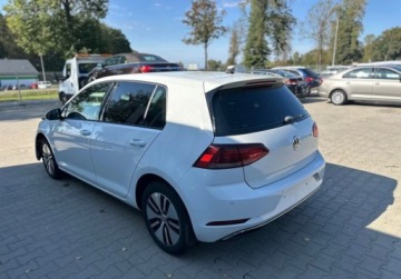 Volkswagen Golf VII e-Golf Facelifting Electro 136KM 2018 Volkswagen Golf eGolf 136KM 2018r. auto zarejestrowane i ubezpieczone w Po, zdjęcie 3
