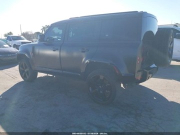 Land Rover Defender IV (L663) 2024 Land Rover Defender 110 P400 X-Dynamic Se 2024 3.0 Benzyna 395KM, zdjęcie 3