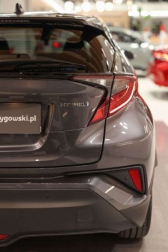 Toyota C-HR I Crossover Facelifting 1.8 Hybrid 122KM 2023 Toyota C-HR 1.8 Hybrid Style 1.8 Hybryda 122KM, zdjęcie 11