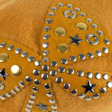 Необычайно элегантный БЕРЕТ, украшенный бабочкой cz13112-5.