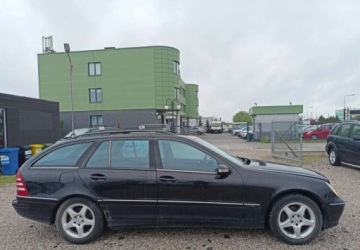Mercedes Klasa C W203 Kombi T203 1.8 (C 180 Kompressor) 143KM 2003 Mercedes-Benz Klasa C Mercedes-Benz Klasa C 180 Kompressor Avantgarde 1.8, zdjęcie 4