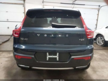 Volvo XC40 Crossover 2.0 T5 247KM 2020 Volvo XC 40 T5 Inscription 2020 2.0 Benzyna 248KM, zdjęcie 4