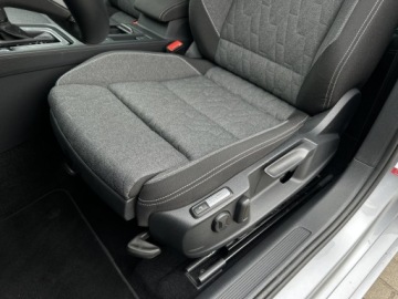 Volkswagen Passat B8 Variant Facelifting 2.0 TDI SCR 150KM 2023 Volkswagen Passat |Podgrzewana Kierownica| Masaż|, zdjęcie 13