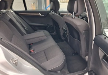 Mercedes Klasa C W204 Kombi T204 1.8 180 CGI BlueEFFICIENCY 156KM 2012 Mercedes-Benz Klasa C bezwypadekz Niemiecjedzie jak nowe 1.8 Benzyna, zdjęcie 23