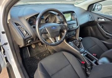 Ford Focus III Kombi Facelifting 1.0 EcoBoost 100KM 2018 Ford Focus SW Benzynkaserwisnowy rozrzad Benzyna 100KM, zdjęcie 8