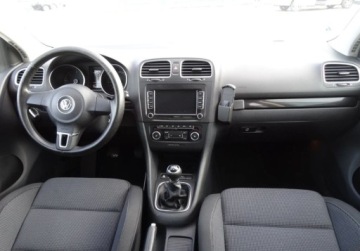 Volkswagen Golf VII Hatchback 3d 1.6 TDI-CR DPF 105KM 2012 Volkswagen Golf 1.6 TDI 105KM Zarejestrowany Super Stan 1.6 Diesel 105KM, zdjęcie 11