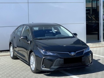 Toyota Corolla XII Sedan Facelifting 1.8 Hybrid 140KM 2026 Szybki odbiór - Comfort 1.8 Hybrid 140KM | Podgrzewane fotele!, zdjęcie 2