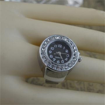 Creative anillos Finger Ring Watch Punk Mini