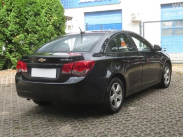 Chevrolet Cruze Sedan 1.8 16V DOHC 141KM 2011 Chevrolet Cruze 1.8 i 16V, Klima, Parktronic,ALU, zdjęcie 4