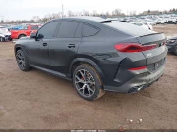 BMW X6 G06 2021 BMW X6 xDrive40i 2021 3.0 Benzyna 335KM, zdjęcie 3