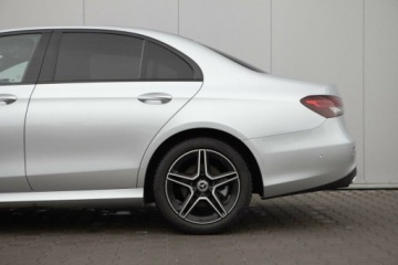 Mercedes Klasa E W213 2021 Mercedes-Benz Klasa E 2.0 Diesel 200KM, zdjęcie 13