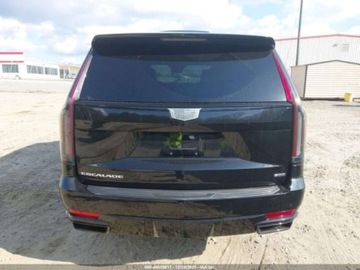 Cadillac Escalade III 2022 Cadillac Escalade 2022 Cadillac Escalade 4WD 4dr Sport 6.2 Benzyna 420KM, zdjęcie 3