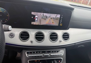 Mercedes Klasa E W213 Limuzyna Facelifting 2.0 E220d 194KM 2021 Mercedes-Benz Klasa E 2.0Cdi AMG Full Led 57.000 km 2.0 Diesel 194KM, zdjęcie 14