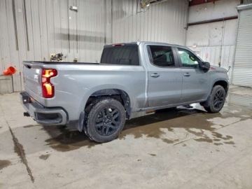 Chevrolet Silverado II 2024 Chevrolet Silverado K1500 RST 2024 5.3L 5.3 Benzyna 355KM, zdjęcie 3