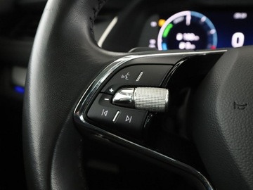 Skoda Octavia IV Kombi Plug-in 1.4 TSI iV Plug-In Hybrid 204KM 2021 Škoda Octavia Skoda Octavia PHEV full LED virtual, zdjęcie 31