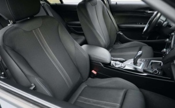 BMW Seria 1 F20-F21 Hatchback 5d Facelifting 2015 118d 150KM 2016 BMW Seria 1 2,0D 150 KM SPORT-LINE Full Led Nawigacja Klimatronik 2.0 150KM, zdjęcie 28