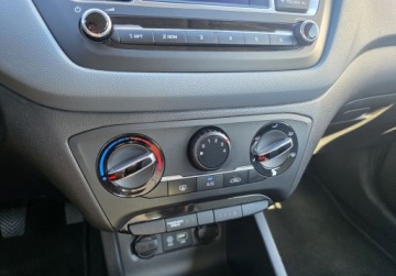 Hyundai i20 II Coupe 1.2 MPI 84KM 2016 Hyundai i20 Zarejestrowany - Bezwypadkowy - Klima 1.2 Benzyna 84KM, zdjęcie 24