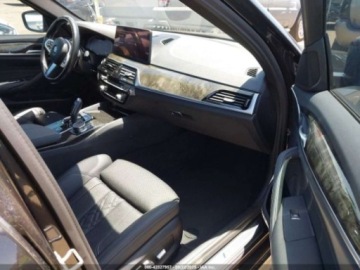 BMW Seria 5 G90-91 2023 BMW Seria 5 2023r., 2.0L 2.0 Hybryda Plug-in 181KM, zdjęcie 8