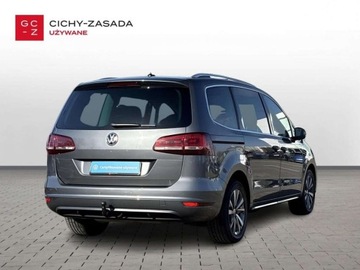 Volkswagen Sharan II Van Facelifting 1.4 TSI 150KM 2021 Volkswagen Sharan Highline Panorama Hak Tempomat ACC 7os Serwis ASO, zdjęcie 4