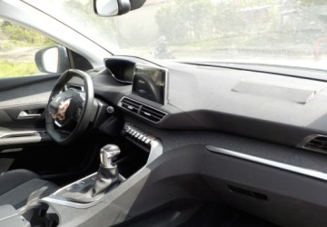 Peugeot 3008 II Crossover 1.2 PureTech 130KM 2019 Peugeot 3008 Okazja 1.2 Benzyna 130KM, zdjęcie 17