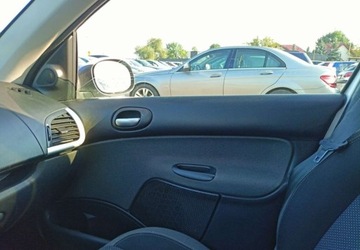 Peugeot 206 Hatchback 5d + 1.4 75KM 2011 Peugeot 206 plus Peugeot 206 plus 206 1.4 Presence 1.4 Benzyna 75KM, zdjęcie 11